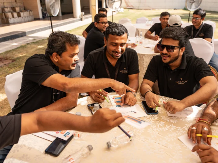 Team-building activity during a Trijog corporate workshop